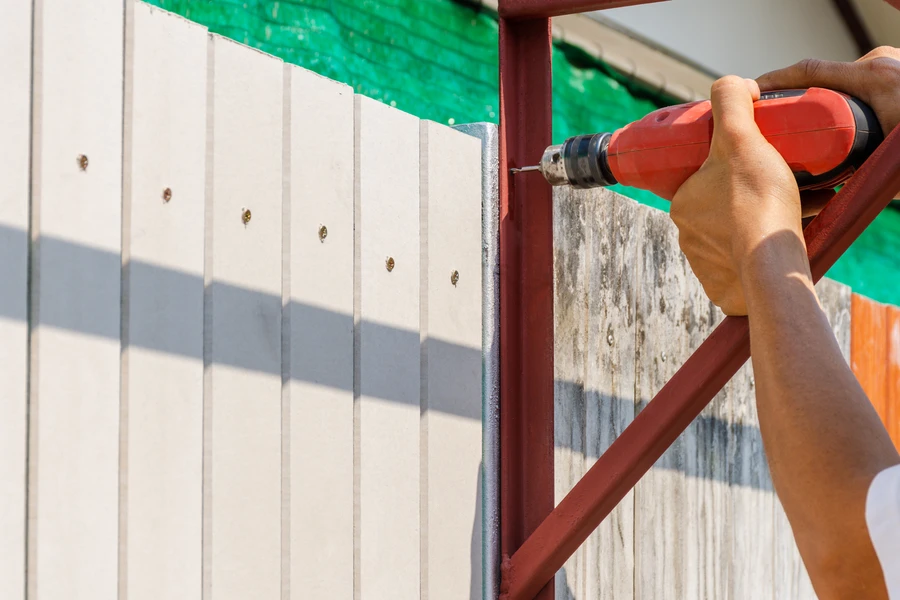 What To Expect During Vinyl Fence Installation Process in Parkton, NC