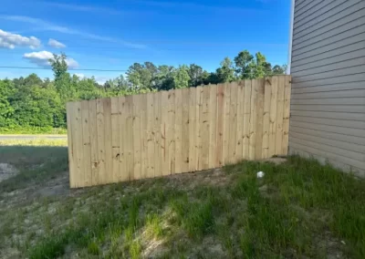 Reputable-Wood-Fence-Installation-Service