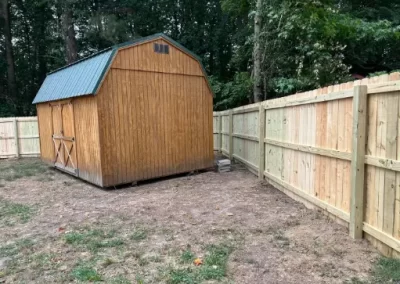 Wood-Fence-Installation-Service2